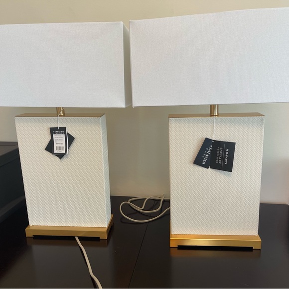 Two (2) Brand new gorgeous Safaviah table lamps - Picture 4 of 4